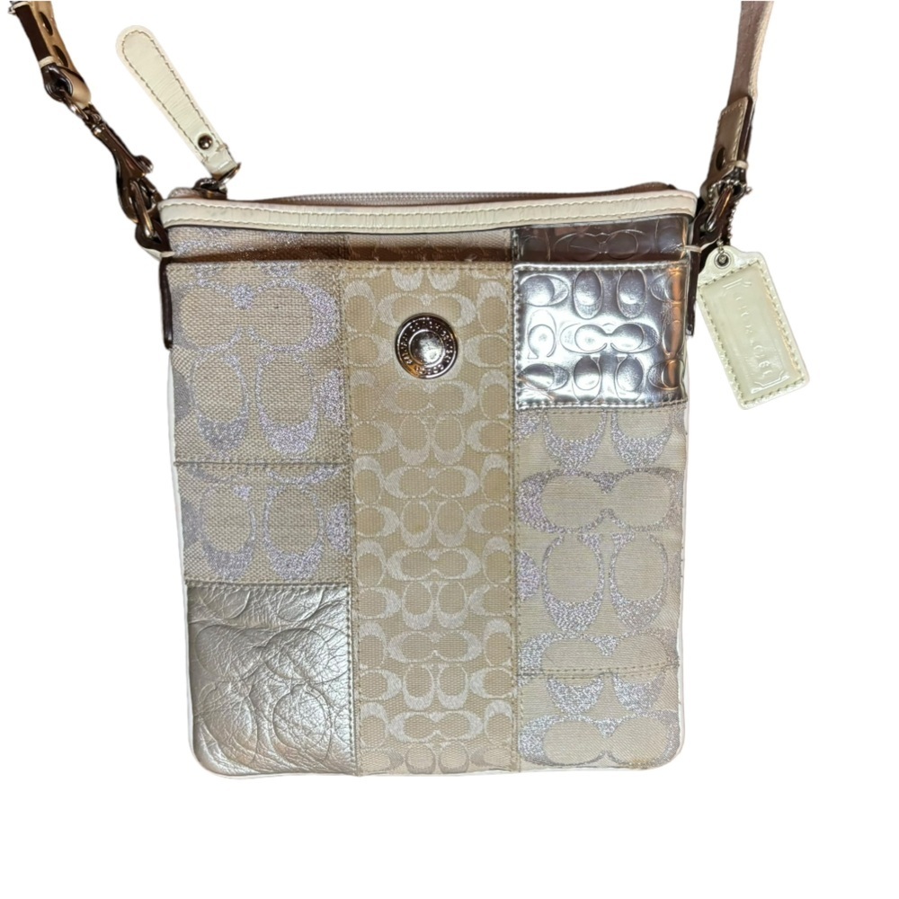 COACH 42481 SIGNATURE PATCHWORK SWINGPACK White Grey Silver
